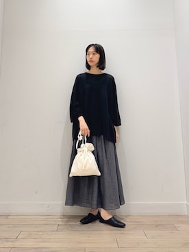 「かぐれ（カグレ）のリネンボートネックカットソー（Tシャツ/カットソー、ブラック系）」を使った、くどうさん（レディース・157cm）の夏コーディネート