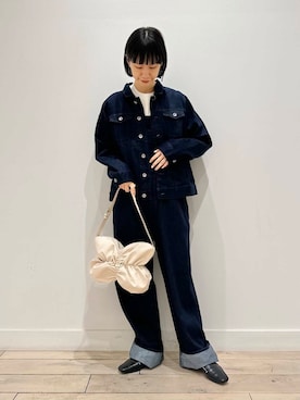 「アイテム（サロペット/オーバーオール、ブルー系）」を使った、くどうさん（レディース・157cm）の秋コーディネート