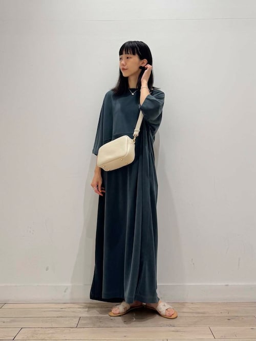 美品　FLORENT ワンピース　オーバーサイズ　クルーネック　フローレント 大きいサイズ レディース 裾フレアワンピース 黒 オーバーサイズ