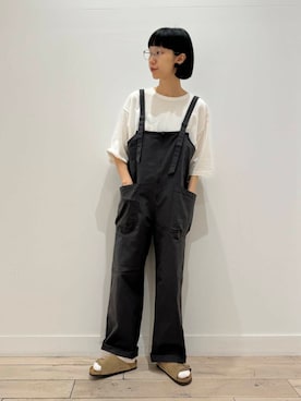 「アイテム（サロペット/オーバーオール、グレー系）」を使った、くどうさん（レディース・157cm）の夏コーディネート
