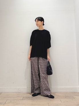 「RODE SKO（ロデスコ）のインバッグ付ミニパールバッグ（ハンドバッグ、ブラック系）」を使った、くどうさん（レディース・157cm）の夏コーディネート