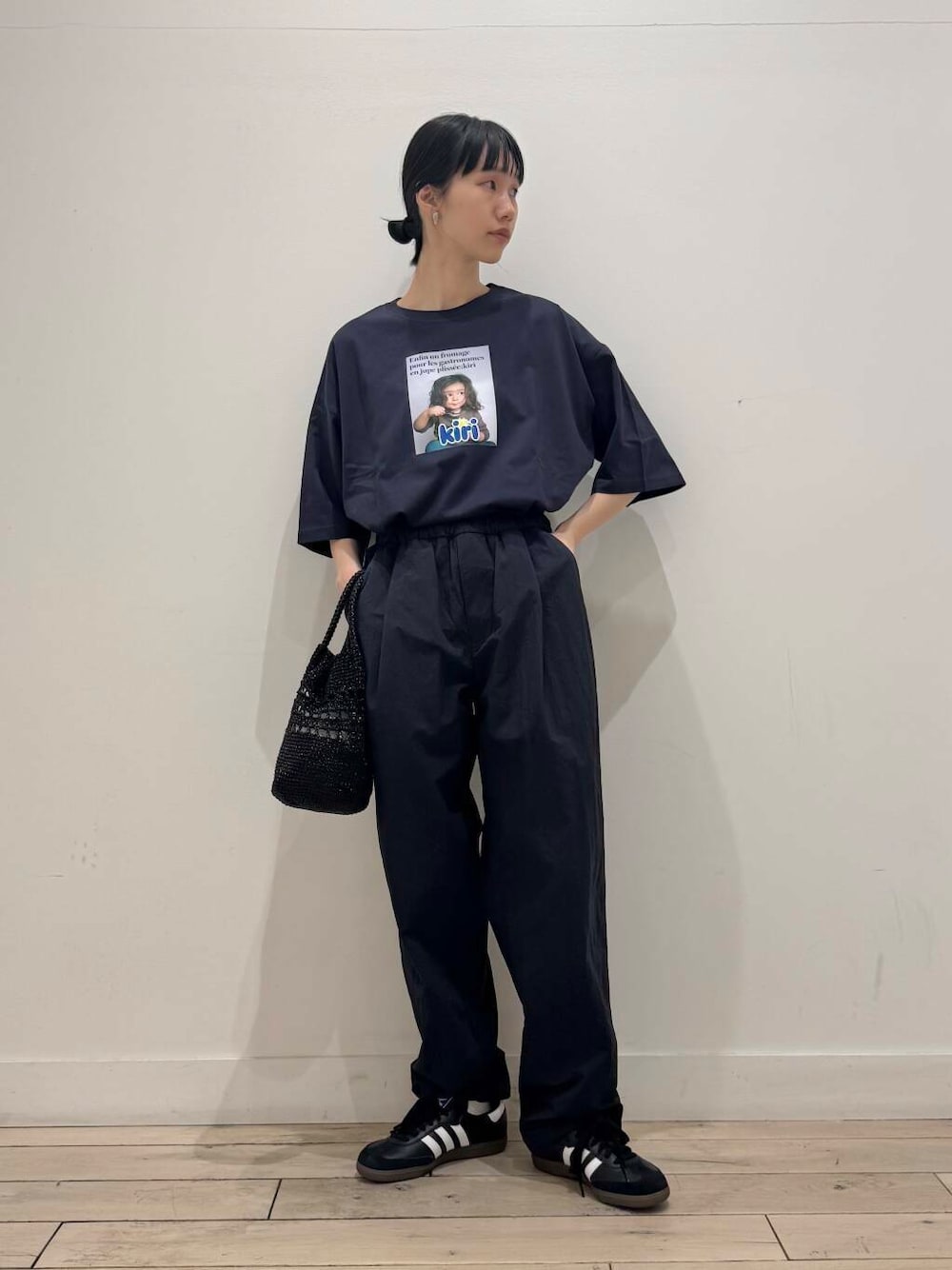 「大人カジュアル、Tシャツ、別注、ママコーデ、シンプルコーデ、RODESKO、adidas、doors、低身長コーデ、EKAL、URTECH、30代、ママファッション、メンズ、ブルベ夏」｜「FORK&SPOONのFORK&SPOON　バルカラーライトコート（ステンカラーコート、ベージュ系）」を使った、くどうさん（レディース・157cm）の春コーディネートの1枚目の写真