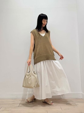 「アイテム（バングル/リストバンド）」を使った、くどうさん（レディース・157cm）の夏コーディネート