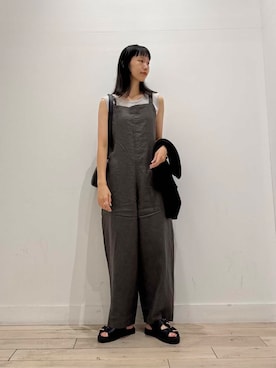 「アイテム（オールインワン・サロペット、グレー系）」を使った、くどうさん（レディース・157cm）の夏コーディネート