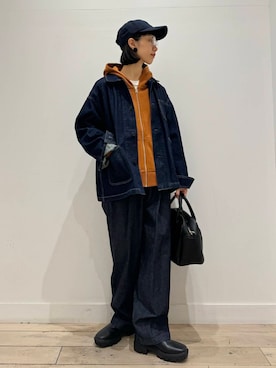 「アイテム（カバーオール）」を使った、くどうさん（レディース・157cm）の秋コーディネート