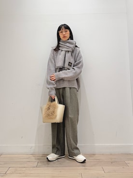 「アイテム（ストール/ショール）」を使った、くどうさん（レディース・157cm）の秋コーディネート