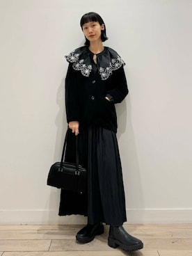 「アイテム（ノーカラージャケット、ブラック系）」を使った、くどうさん（レディース・157cm）の秋コーディネート