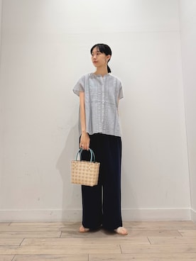 「RODE SKO（ロデスコ）のロゴリボンメルカドプチバッグ（ショルダーバッグ、ベージュ系）」を使った、くどうさん（レディース・157cm）の夏コーディネート