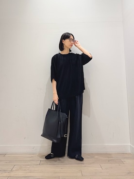 「URBAN RESEARCH DOORS（アーバンリサーチドアーズ）のリネン混イージーパンツ｜リネンパンツ/カラーパンツ/涼しい/麻/大人カジュアル（その他パンツ、ブラック系）」を使った、くどうさん（レディース・157cm）の夏コーディネート