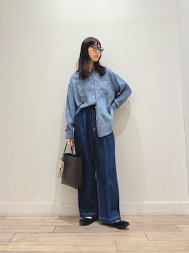「RODE SKO（ロデスコ）の『Mサイズ』クリップチャームメルカドバッグ（かごバッグ）」を使った、くどうさん（レディース・157cm）の春コーディネート