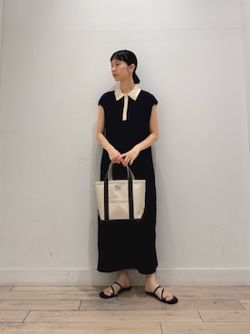 「URBAN RESEARCH DOORS（アーバンリサーチドアーズ）のORCIVAL　TOTE BAG SMALL（トートバッグ、ホワイト系）」を使った、くどうさん（レディース・157cm）の夏コーディネート