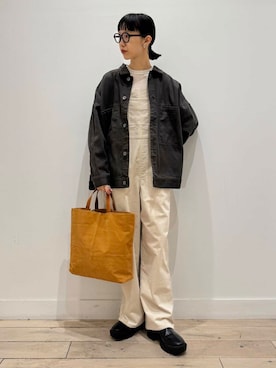 「アイテム（カバーオール）」を使った、くどうさん（レディース・157cm）の秋コーディネート
