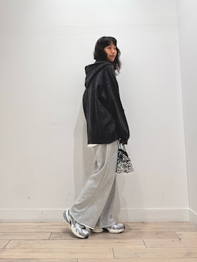 「アイテム（スウェットパンツ）」を使った、くどうさん（レディース・157cm・30代）の秋コーディネート