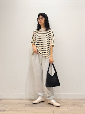 「アイテム（バレエシューズ）」を使った、くどうさん（レディース・157cm・30代）の秋コーディネート