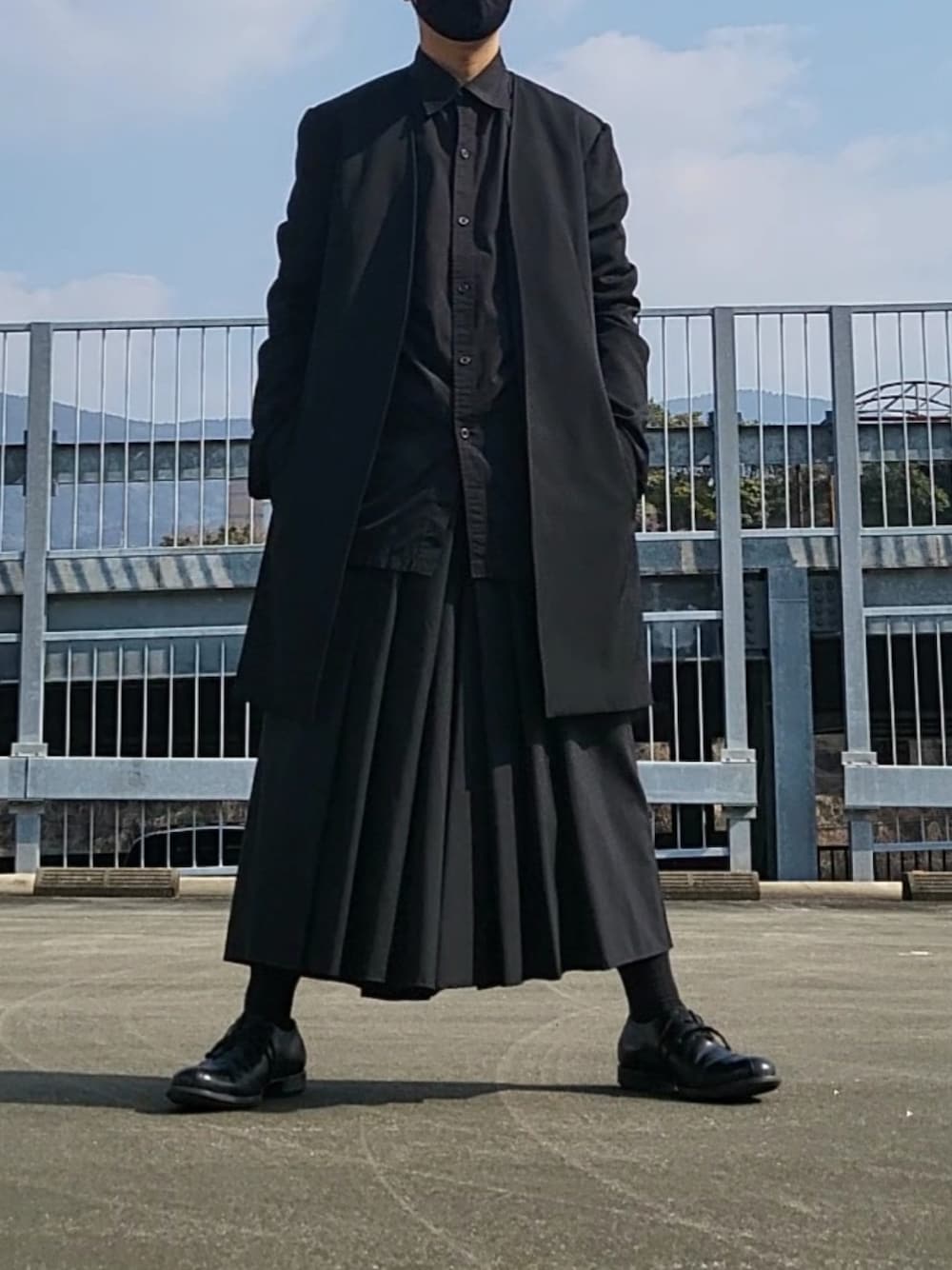 ryo｜Yohji Yamamoto POUR HOMMEのノーカラージャケットを使った
