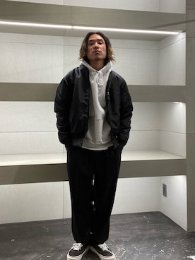「URBAN RESEARCH（アーバンリサーチ）のアイテム（MA-1）」を使った、Takuyaさん（メンズ・170cm）の冬コーディネート