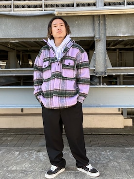 「URBAN RESEARCH（アーバンリサーチ）のアイテム（パーカー）」を使った、Takuyaさん（メンズ・170cm）の冬コーディネート