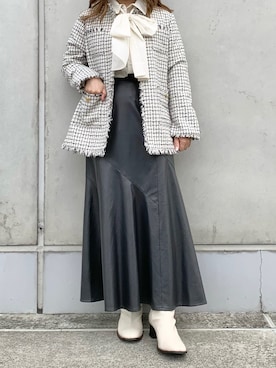「レザースカート」｜「アイテム（ノーカラージャケット）」を使った、MAYUさん（レディース・153cm）の夏コーディネート