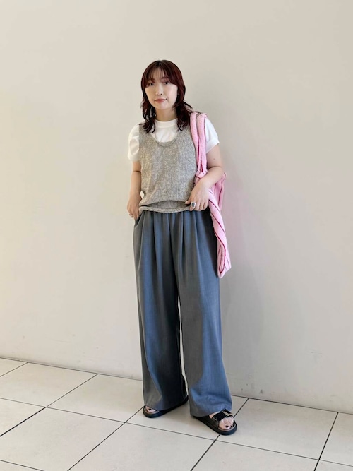 theory リネン混　ネイビー　ノースリーブニット theory リネン混 ネイビー ノースリーブニット