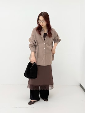 「URBAN RESEARCH（アーバンリサーチ）のバックデザインストライプシャツ（シャツ/ブラウス、レッド系）」を使った、shokoさん（レディース・157cm）の秋コーディネート