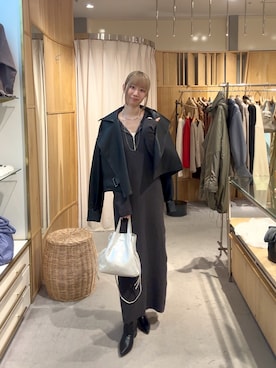 「アイテム（トートバッグ、シルバー系）」を使った、TAKAZAWA_160cmさん（レディース・160cm）の秋コーディネート