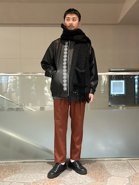 「JUNRED（ジュンレッド）のアイテム（スラックス）」を使った、SiNさん（メンズ・177cm）の冬コーディネート