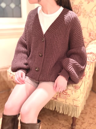 「ADDITION STORE（アディションストア）の【ゆるっと可愛いモテカーデ】Vネック ビッグ カーデ / V-neck big cardigan / asknn（カーディガン/ボレロ）」を使った、kanon31vさん（キッズ・150cm）の冬コーディネート