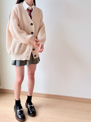 「ADDITION STORE(アディションストア)の【ゆるっと可愛いモテカーデ】Vネック ビッグ カーデ / V-neck big cardigan / asknn(カーディガン/ボレロ)」を使った、kanon31vさん(キッズ・150cm)の冬コーディネート