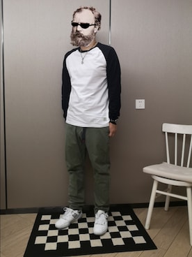 「アイテム（チノパンツ）」を使った、octopusmanさん（メンズ・170cm・40代）の秋コーディネート