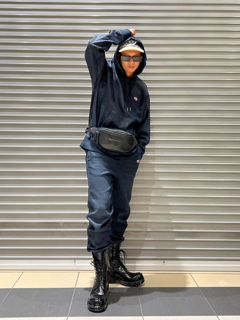 DIESEL（ディーゼル）の「メンズ ボディーバッグ HOLI-D BELT