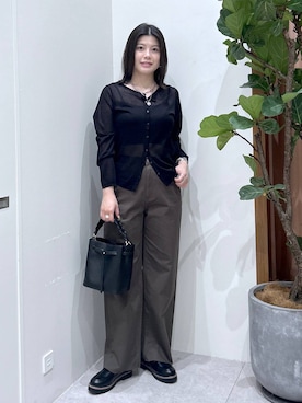 「アイテム（デニムパンツ、グリーン系）」を使った、nanakoさん（レディース・167cm）の秋コーディネート