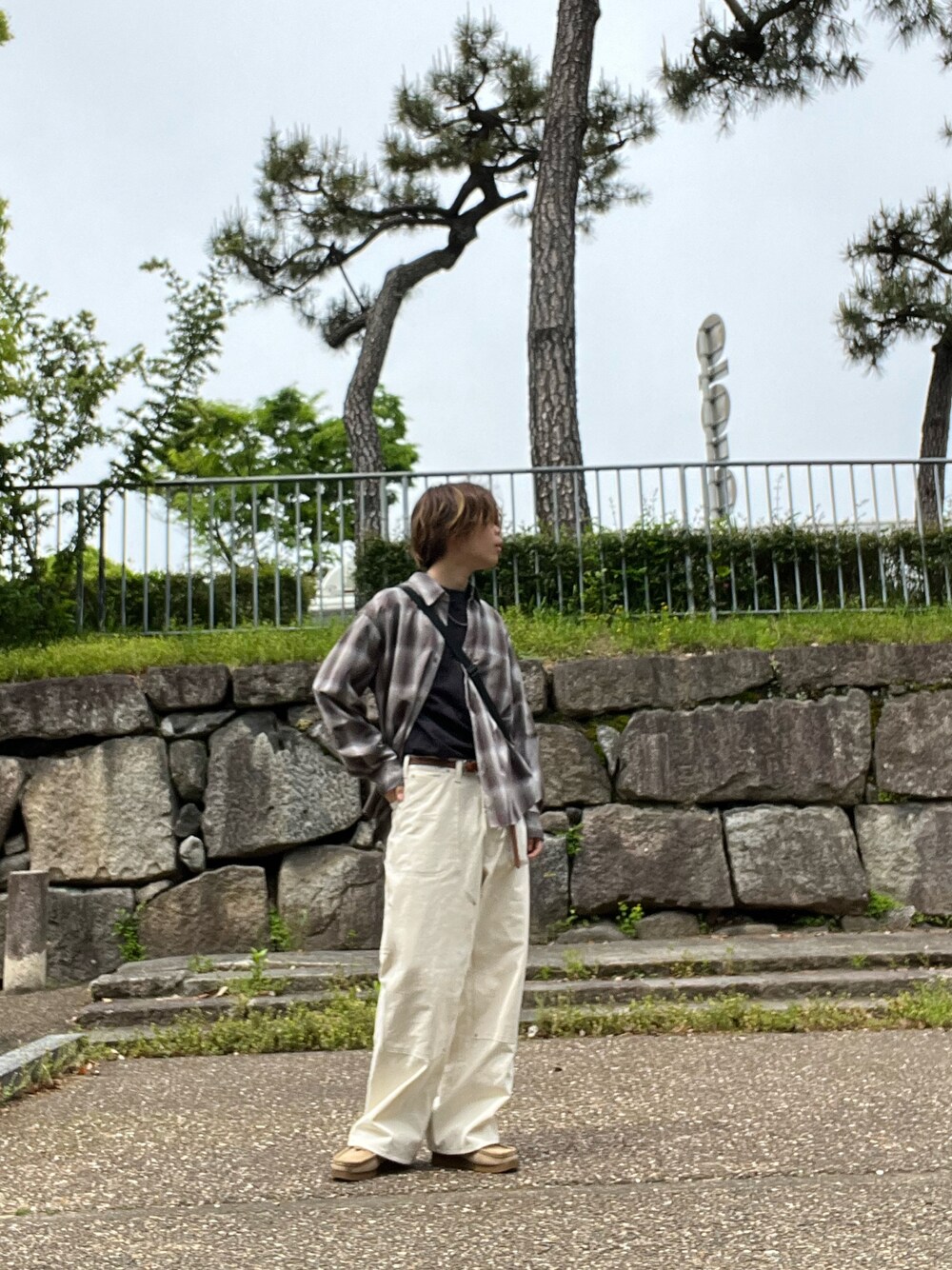 DOUBLE KNEE NEP TROUSERSを使った人気ファッション