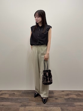 「SENSE OF PLACE by URBAN RESEARCH（センスオブプレイスバイアーバンリサーチ）のコードシシュウベロアバッグ（ハンドバッグ）」を使った、moeさん（レディース・155cm）の夏コーディネート