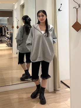 「アイテム（シュシュ、ブルー系）」を使った、tsukemonoemiさん（レディース・160cm）の秋コーディネート