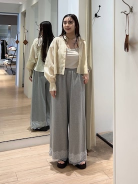「LOWRYS FARM（ローリーズファーム）のスタイルＵＰクロスカップキャミ　100757（Tシャツ/カットソー、ホワイト系）」を使った、tsukemonoemiさんの春コーディネート