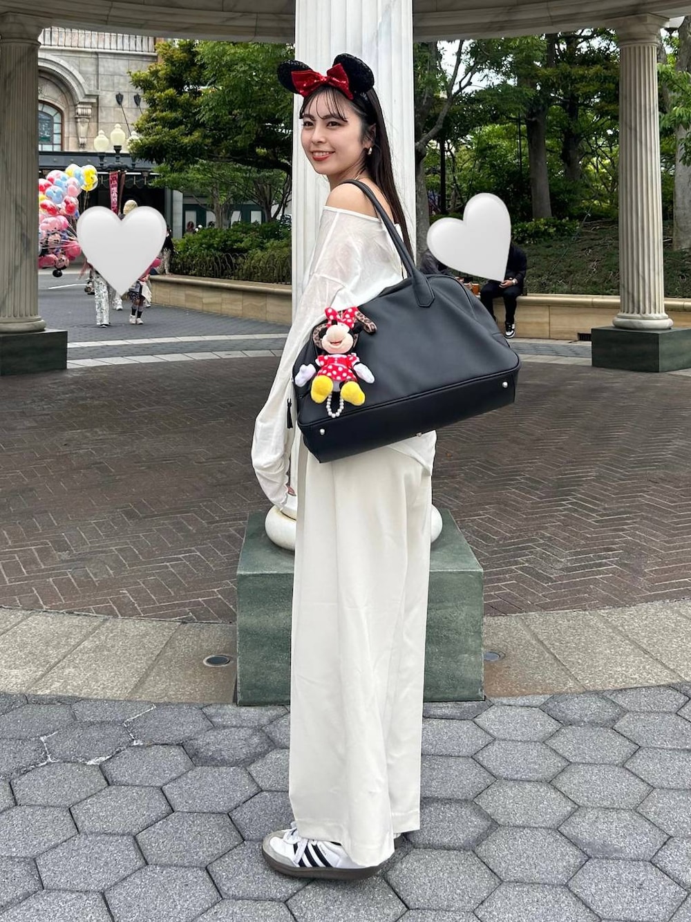 「ローリーズスタイル_LOWRYS FARM、LOWRYS FARM、eL、JEANASIS、バッグ、インナー、カップ付きインナー、ネックレス」｜「LOWRYS FARMのステンレスフープチョーカー 127295（チョーカー、ゴールド系）」を使った、tsukemonoemiさん（レディース・160cm）の夏コーディネートの1枚目の写真