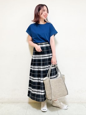 「Dessin（デッサン）の【シリーズ累計5万枚！選べる5サイズ・洗える】美光沢カットソー＜オンにもオフにもちょうどいい＞（Tシャツ/カットソー、ブルー系）」を使った、Dessin_officialさん（レディース・160cm）の夏コーディネート