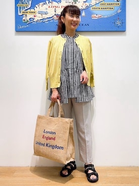 「Dessin（デッサン）の【洗える】ラグランスリーブクルーネックカーディガン（カーディガン/ボレロ、イエロー系）」を使った、Dessin_officialさん（レディース・160cm）の夏コーディネート
