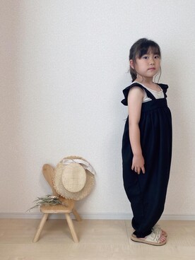 「ローリーズファーム(LOWRYS FARM)」｜「アイテム（サロペット/オーバーオール）」を使った、miiさん（キッズ・110cm）の春コーディネート