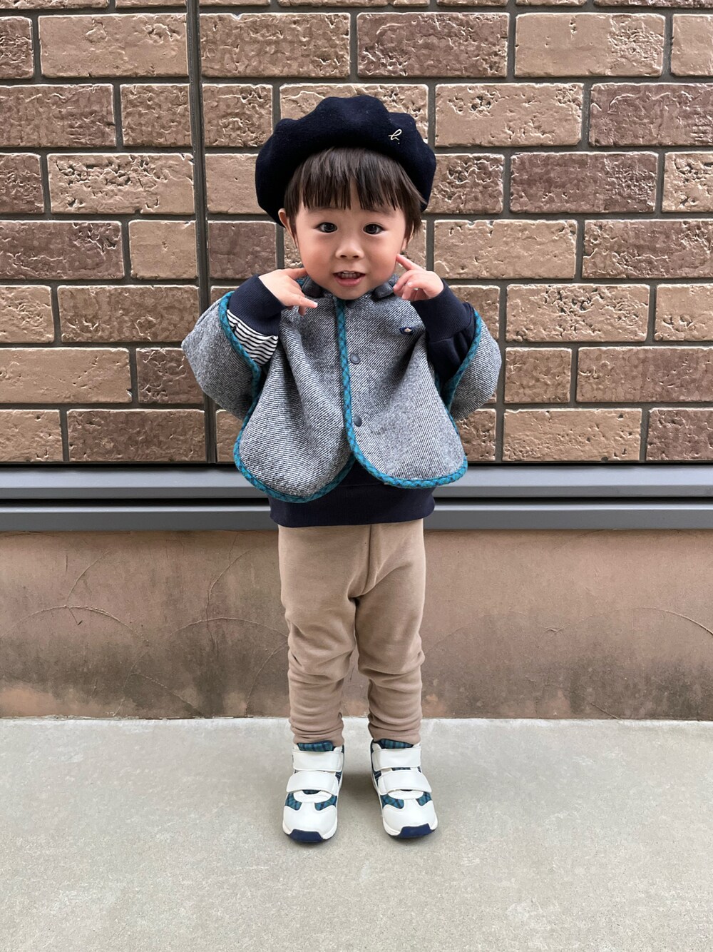 Familiar のポンチョを使った人気ファッションコーディネート - WEAR