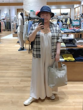 「アイテム（サロペット/オーバーオール、ベージュ系）」を使った、coen みー子さん（レディース・162cm）の夏コーディネート