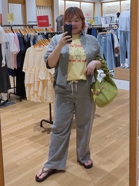 「coen（コーエン）のアイテム（その他パンツ）」を使った、coen みー子さん（レディース・162cm）の秋コーディネート