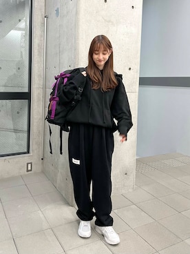 「アーバンリサーチ」｜「アイテム（パーカー）」を使った、chisaさん（レディース・157cm）の冬コーディネート