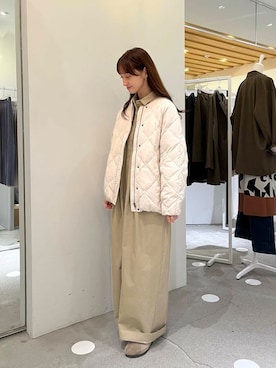「アイテム（サロペット/オーバーオール、ブラウン系）」を使った、chisaさん（レディース・157cm）の秋コーディネート