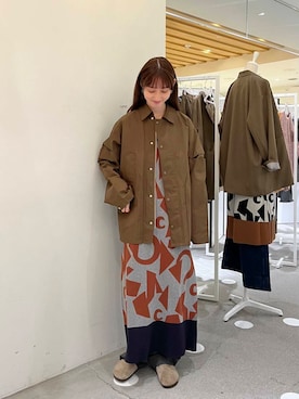 「レイヤード」｜「アイテム（その他アウター）」を使った、chisaさん（レディース・157cm）の秋コーディネート