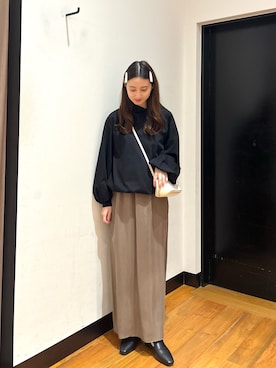 「アイテム（バレッタ/ヘアクリップ）」を使った、chisaさん（レディース・157cm）の秋コーディネート