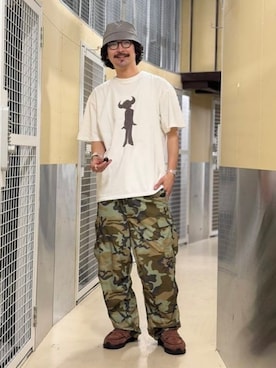 「International Gallery BEAMS（インターナショナルギャラリービームス）のInsonnia Projects / JAMIROQUAI Buffalo Man グラフィック Tシャツ（Tシャツ/カットソー、ホワイト系）」を使った、BEAMS Fさん（メンズ・170cm）の夏コーディネート