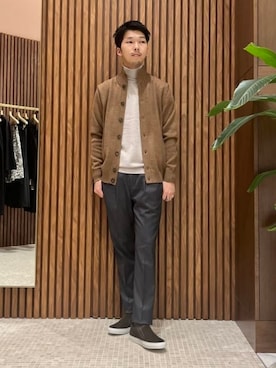 「アイテム（スラックス、ブラック系）」を使った、BEAMS Fさん（メンズ・177cm）の秋コーディネート