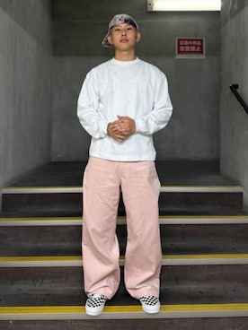 「International Gallery BEAMS（インターナショナルギャラリービームス）のQUATTROCCHI / コーデュロイ パンツ（その他パンツ、ピンク系）」を使った、BEAMS Fさん（メンズ・175cm）の夏コーディネート