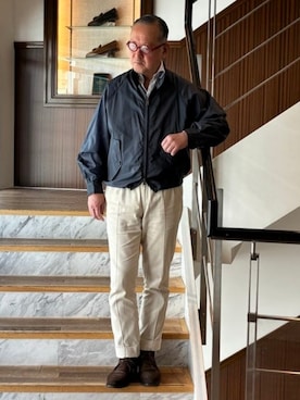「BARACUTA（バラクータ）のアイテム（ジャケット/アウター）」を使った、BEAMS Fさん（メンズ・172cm）の春コーディネート